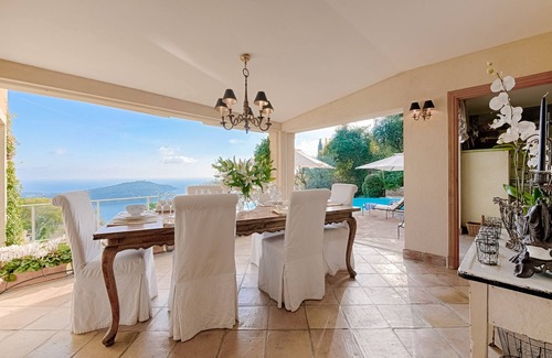 Villefranche-sur-Mer Villa | Villa with Stunning View of Cap Ferrat, Heated Infinity Pool, AC and free WiFi