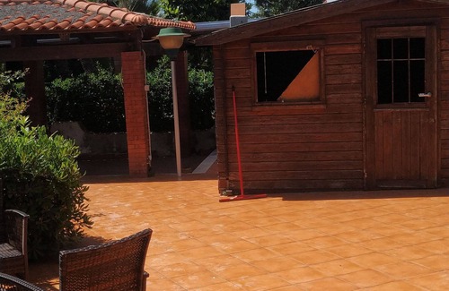 Sessa Aurunca Villa | Villa with large garden and outdoor patio 50 mt from the sea
