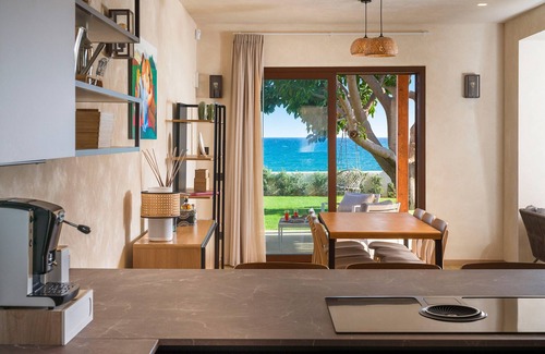 Marina di Modica Villa | Villa with pool, on the sea in Marina di Modica