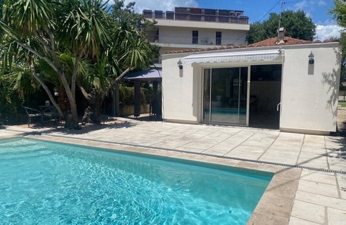 Prado - Republique Villa | Villa with pool Cannes 8 people