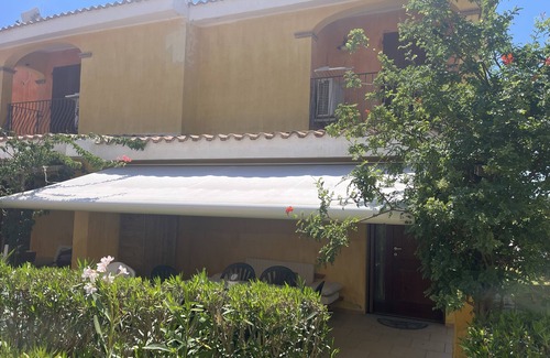 Sant'Anna Arresi House | Villa with pool