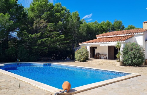 L'Ametlla de Mar Ski Chalet | Villa with private pool in l'Ametlla de Mar!
