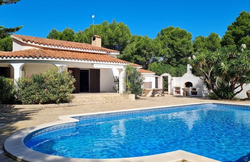 L'Ametlla de Mar Ski Chalet | Villa with private pool in l'Ametlla de Mar!