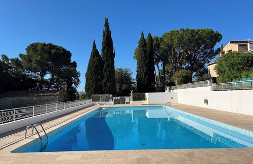 Bastide Giraud House | Villa with sea view, swimming pool, tennis in a charming family estate! :)