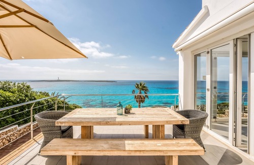 Punta Prima House | Villa with sea access and nearby the sandy beach, Menorca