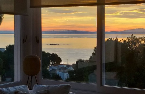 Almadraba-Canyelles Villa | Villa with sea view 150 m from the beach, privileged location