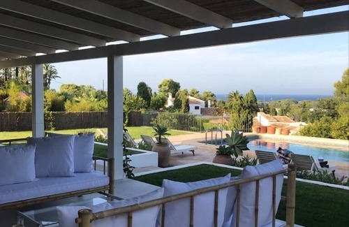 Javea Ski Chalet | "Villa" with sea views. Urbanization Tosalet. Newly refurbished.garden & Pool