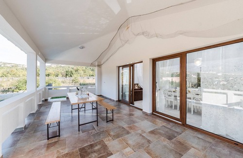 Rovanjska Villa | Villa with swimming pool near the beach