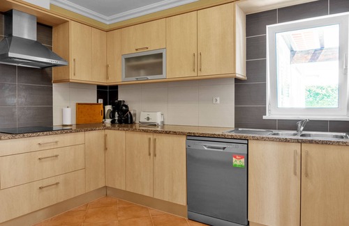 Aljezur House | Villa With Swimming Pool in Vale da Telha