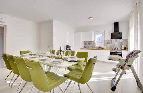 Sikici Villa | Villa with swimming pool and children's playground