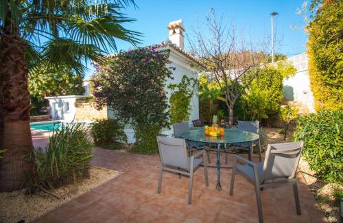 Casas de Torrat Villa | Villa Yoko - Plusholidays