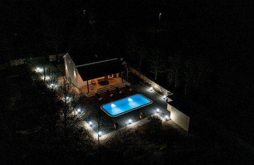 Oklaj Villa | Villa Zen Promona in untouched nature in the heart of NP Krka