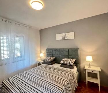Businci Apartment | Villa Zen Trogir - Apartment Trogir Heated pool, EV Type 2