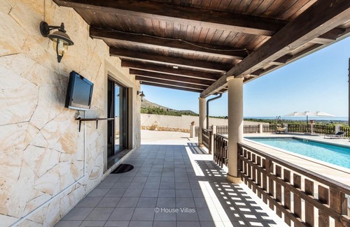 Avola Villa | Villa Zora in Avola With 4 Bedrooms and 3 Bathrooms