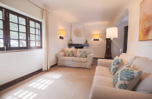 Faulha Villa | VILLA160 SESIMBRA Sun, Pool, Beach and Mountains