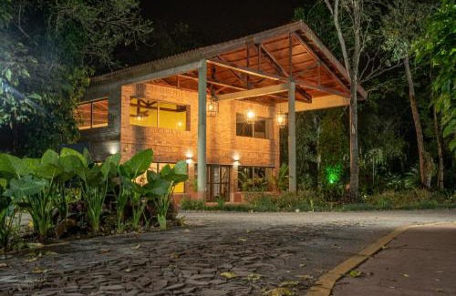 Puerto Iguazu Hotel | Village Cataratas