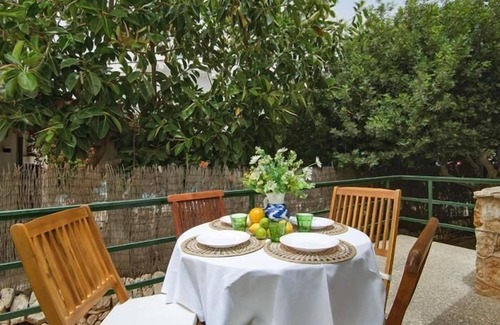 Cala Llombards Villa | Village house for 6 people in Cala Llombards.