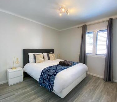 Machico Apartment | Village Square Coastal Apartment 2F
