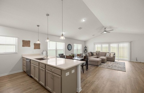Sumter County House | Villages 3BR | Patio | Golfcart | By Eastport Sq.
