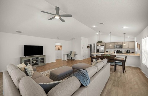 Sumter County House | Villages 3BR | Patio | Golfcart | By Eastport Sq.