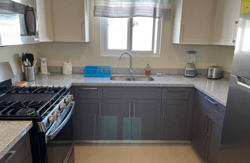 Lucea Villa | VillaMerissa, Lucea @ Oceanpointe! Beach, Pool, Tennis, Gym, near Airport