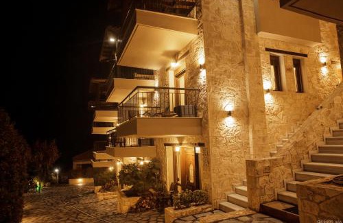 Taxiarkhis Villa | Villas Lirtzis