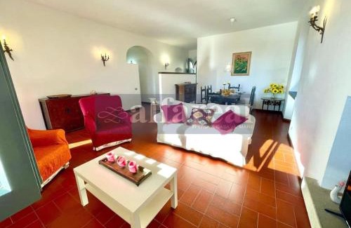 Castiglione della Pescaia Apartment | Villetta Ciro, 3 camere, giardino e parcheggio, a soli 50 m dal mare! by Alfareal