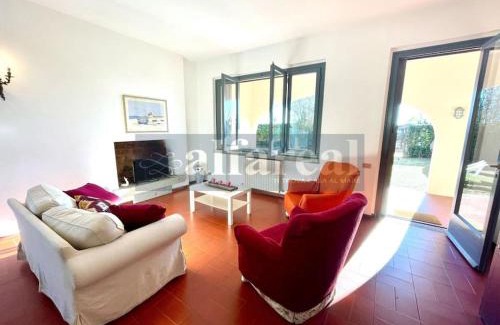 Castiglione della Pescaia Apartment | Villetta Ciro, 3 camere, giardino e parcheggio, a soli 50 m dal mare! by Alfareal