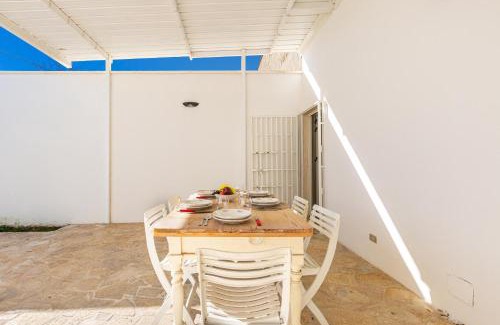 Sant'Isidoro House | Villetta Ondablu by BarbarHouse