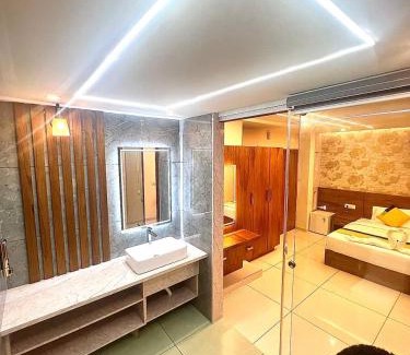 Kottakkal Hotel | Vilstay Premium- Fathima 2BHK