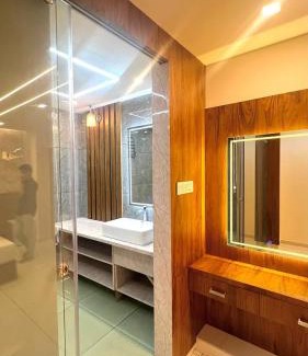 Kottakkal Hotel | Vilstay Premium- Fathima 2BHK