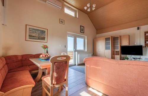 Bostanj House | Vineyard Cottage Urban - Happy Rentals