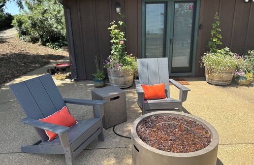 Walnut Grove House | Vineyard Retreat on Grand Island Sacramento Delta