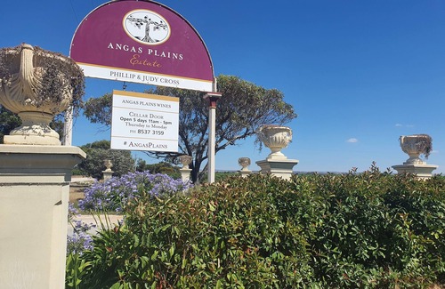 Bremer Apartment | Vineyard Suite for a couple in Historical Homestead, relax on family winery.