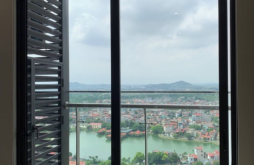 Bac Giang Apartment | Vinhomes lake and city view in center Bac Giang