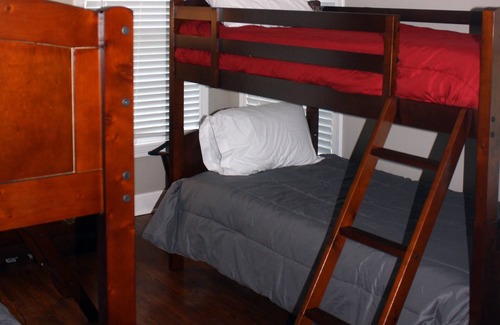 North Waco House | Vintage 3/1 Cameron Park House--sleeps 8; 5 Min To Downtown And Baylor Stadium