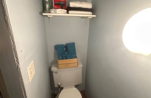 Gainesville Apartment | Vintage & Affordable Unit 3 of 6