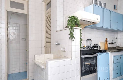 Flamengo Apartment | Vintage Charm: 3 BR Flamengo RJ, 3 min to Metro