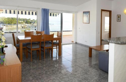Llanca Apartment | VINYA FARELLA 5 - Fantástico ático con gran terraza, vista al mar, garaje, satélite y wifi. - ES-228-16