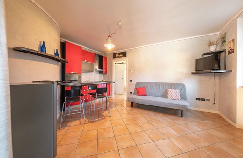 Sulzano Apartment | Viola & Family Lake - One Bedroom Apartment, Sleeps 3