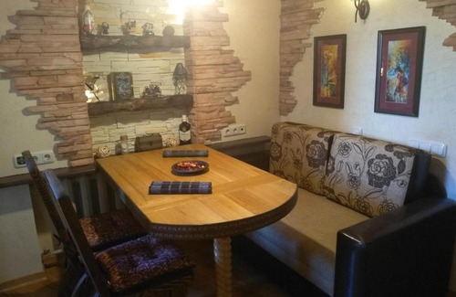 Pervomaysky District Apartment | VIP-APARTAMENTY “КАЛЯ РУЧАЯ”