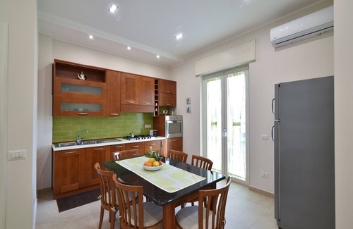 Torre Annunziata House | Virginia's House