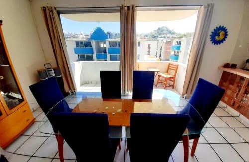 Caleta Apartment | Vista a la bahia de Acapulco - Departamento para grupos de hasta 8 huéspedes