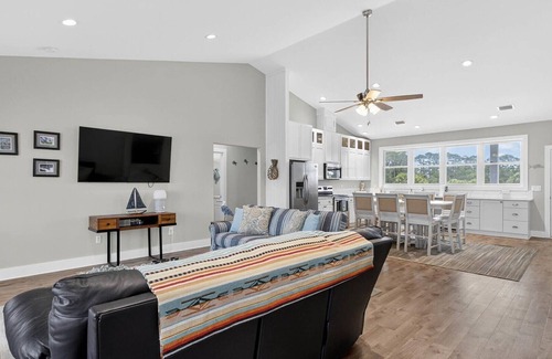 Carrabelle House | Vista en Barco – Waterfront Bliss Awaits