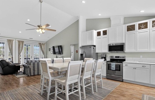 Carrabelle House | Vista en Barco – Waterfront Bliss Awaits