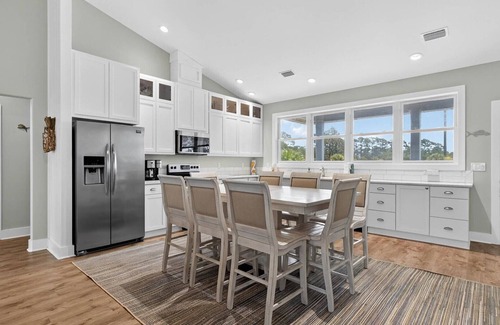 Carrabelle House | Vista en Barco – Waterfront Bliss Awaits