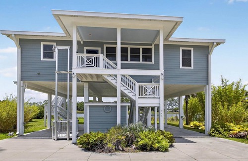 Carrabelle House | Vista en Barco – Waterfront Bliss Awaits