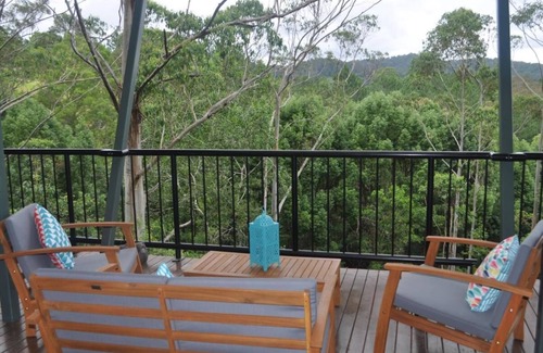Smiths Creek Ski Chalet | Vista Retreat Chalet - Range view