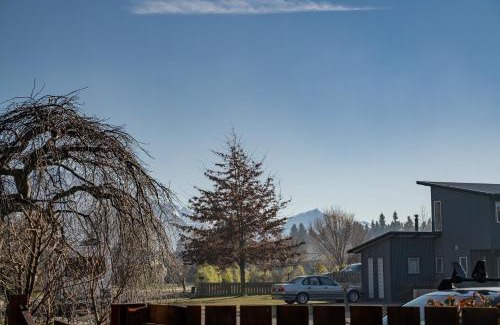 Wanaka House | Vista Vale - Wanaka Holiday Home