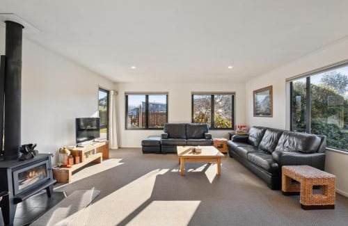 Wanaka House | Vista Vale - Wanaka Holiday Home